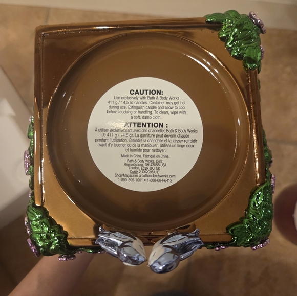 Bath & Body Works DISNEY PRINCESS Snow White Well Candle Holder Pocketbac Holder - Picture 14 of 16